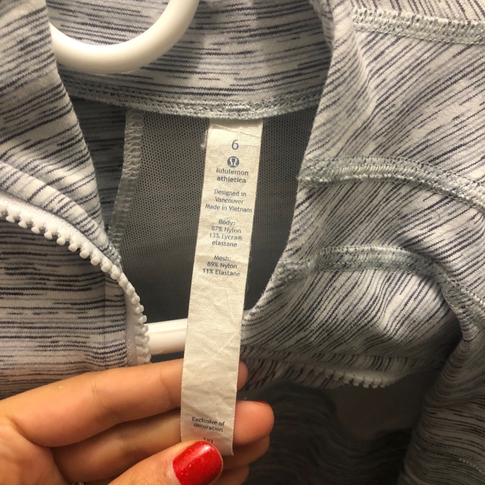 Lululemon Define Jacket - Picture 3 of 9
